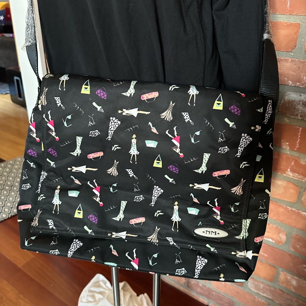 Vintage Nicole Miller ~ NWT ~Fashion Themed Laptop Messenger Bag ~ Leather Strap
